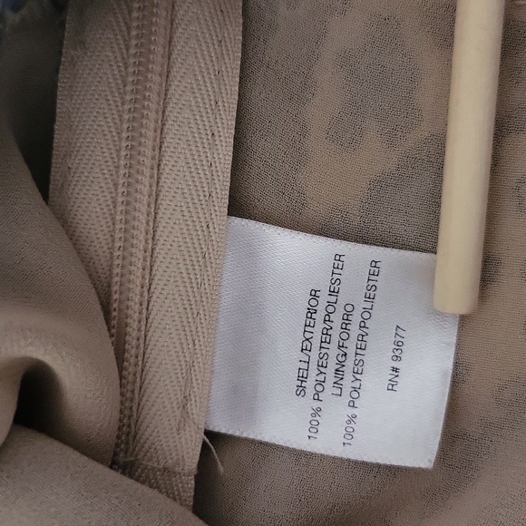 a.n.a Paisley Sleeveless Top Size 1X - Picture 10 of 12